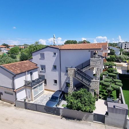 Apartment Denis Медулин Экстерьер фото