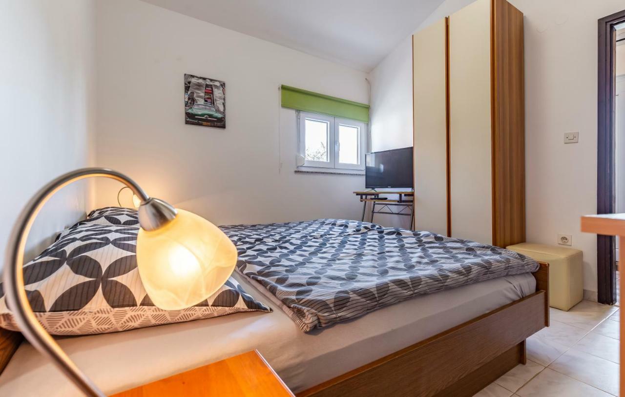 Apartment Denis Медулин Экстерьер фото